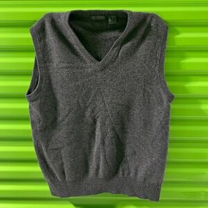 Neil Martin Mens Gray 100% Lambswool V-Neck Sweater Vest Size M Charcoal Knit